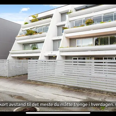 Toroms Med Hage Apartment *